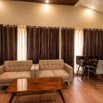 FAMILY ROYALE SUITE